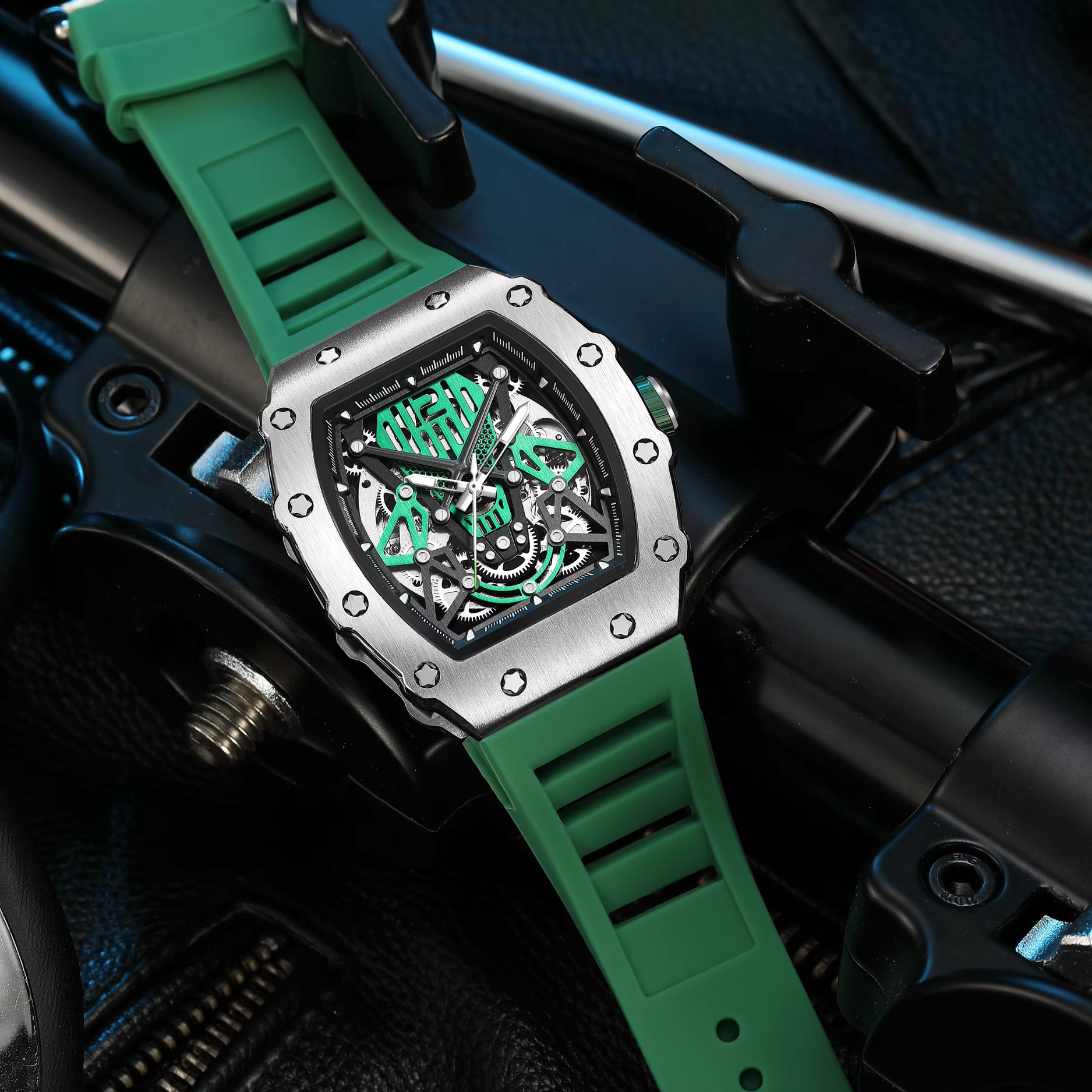AXL 004 GREEN