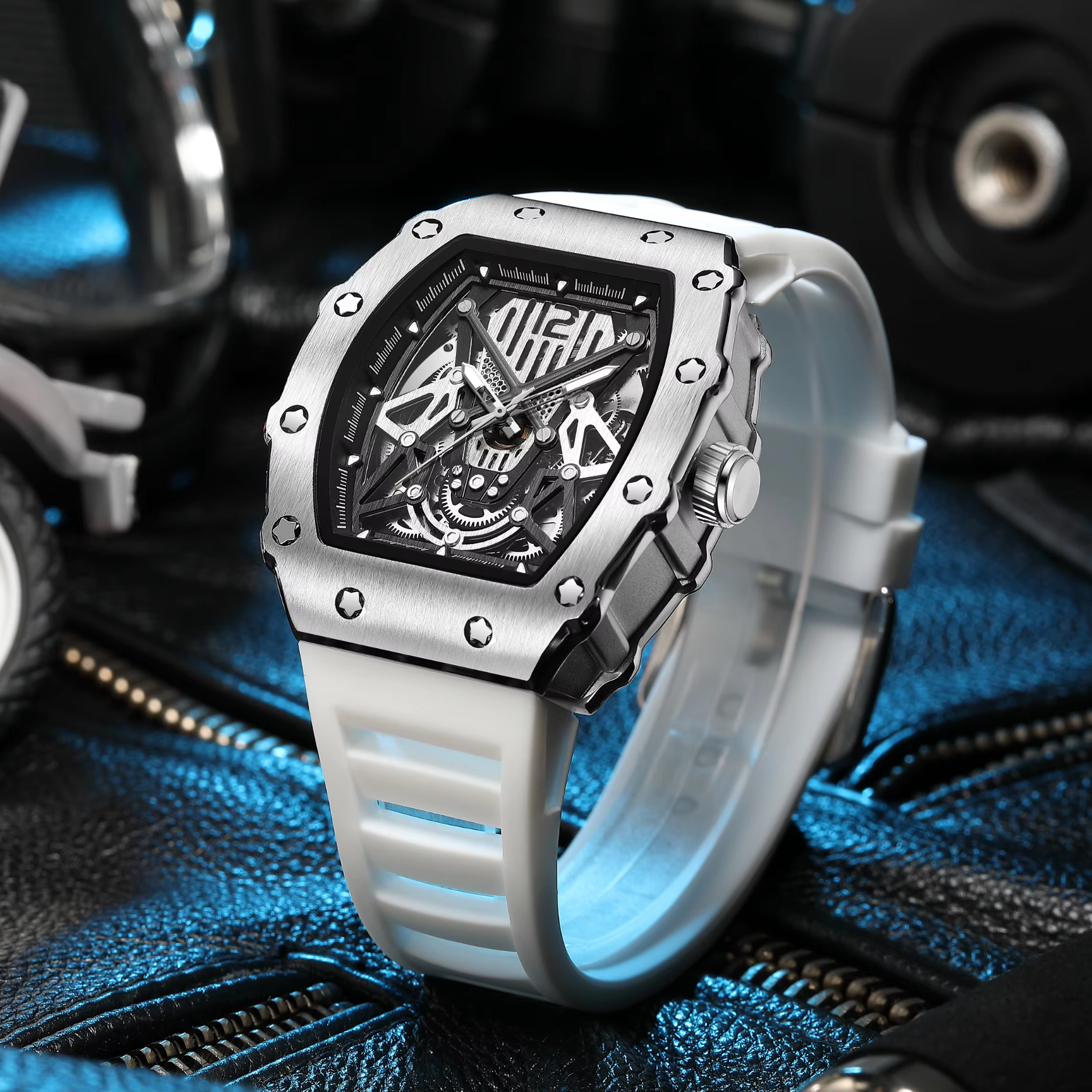 AXL 004 WHITE